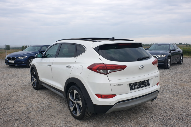 
								Hyundai Tucson 2.0 CRDi 4×4 Automat full									