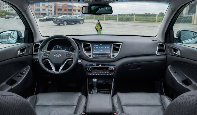 
								Hyundai Tucson 2.0 CRDi 4×4 Automat full									