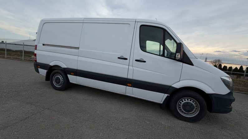 
								Mercedes-Benz Sprinter 216 full									