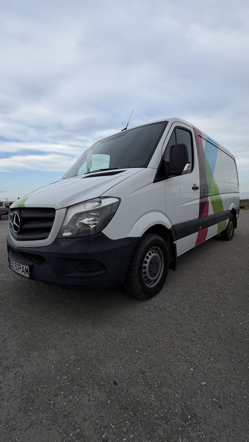 
								Mercedes-Benz Sprinter 216 full									