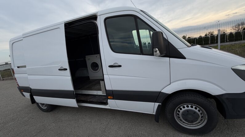 
								Mercedes-Benz Sprinter 216 full									